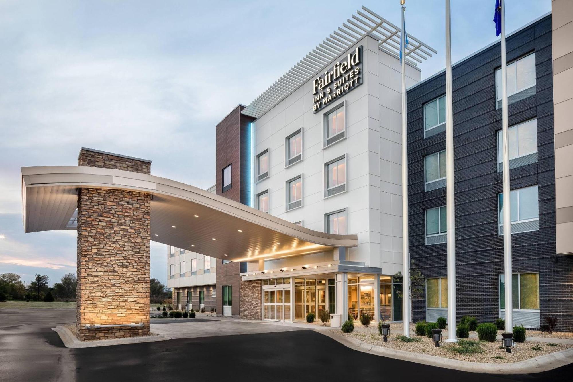 Fairfield Inn & Suites By Marriott Kenosha Pleasant Prairie Ngoại thất bức ảnh
